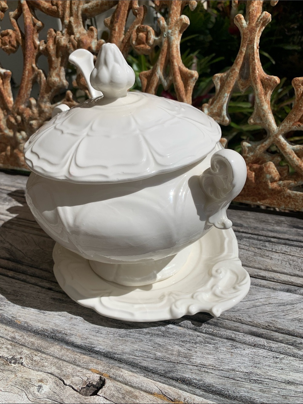 Vintage White Porcelain Covered Tureen with Ladle and Underplate - Picture 3 of 16